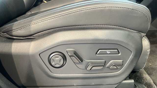 Hyundai Santa Fe SANTA FE 1.6 TGDi Plug-in Hybrid Calligraphy 5dr 4WD Auto