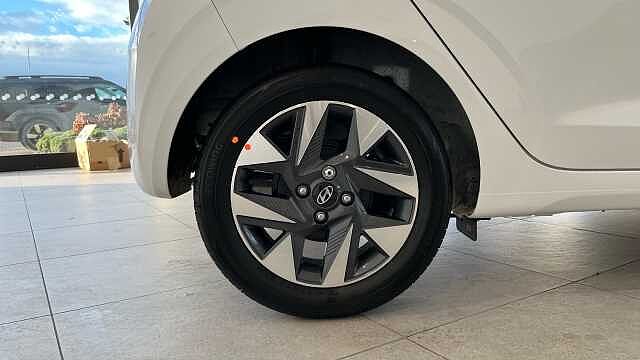 Hyundai I10 I10 1.0 [63] Advance 5dr [Nav] Atlas White