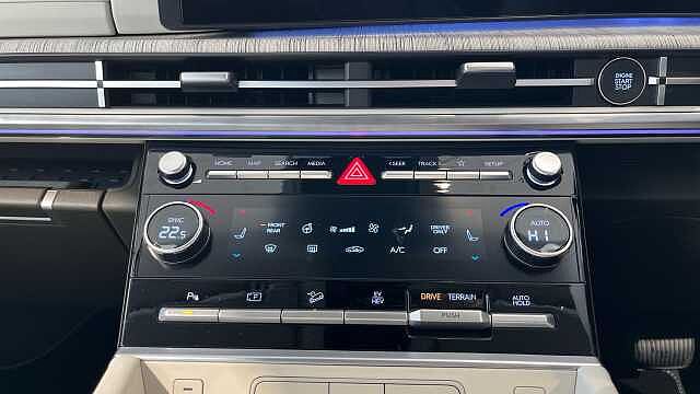 Hyundai SANTA FE SANTA FE 1.6 TGDi Plug-in Hybrid Ultimate 5dr 4WD Auto Ecotronic Grey