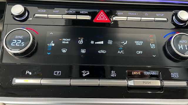 Hyundai SANTA FE SANTA FE 1.6 TGDi Plug-in Hybrid Ultimate 5dr 4WD Auto Ecotronic Grey