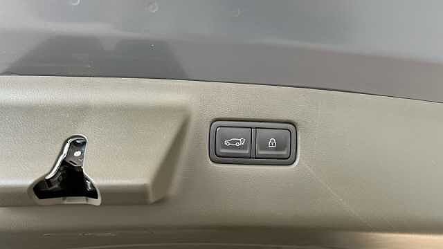 Hyundai SANTA FE SANTA FE 1.6 TGDi Plug-in Hybrid Ultimate 5dr 4WD Auto Ecotronic Grey