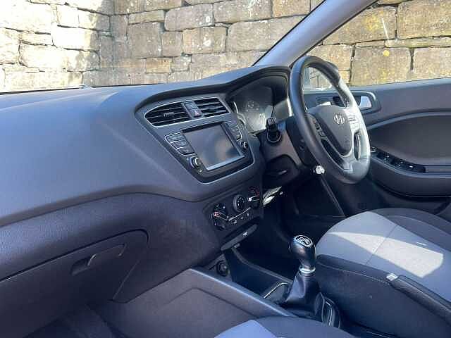Hyundai I20 1.2 MPi Play 5dr White