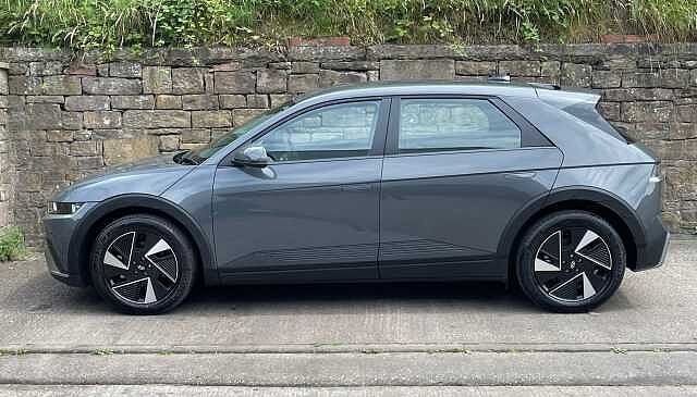 125kW Premium 63 kWh 5dr Auto