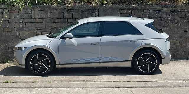 239kW Ultimate 84 kWh 5dr AWD Auto