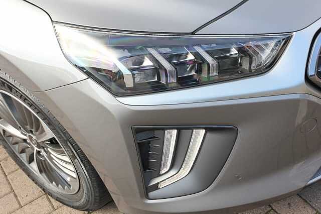Hyundai Ioniq 1.6 GDi Plug-in Hybrid Premium SE 5dr DCT