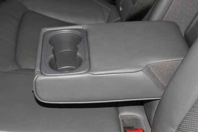 Hyundai Ioniq 1.6 GDi Plug-in Hybrid Premium SE 5dr DCT