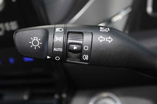 Hyundai Ioniq 1.6 GDi Plug-in Hybrid Premium SE 5dr DCT