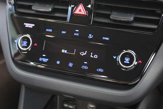 Hyundai Ioniq 1.6 GDi Plug-in Hybrid Premium SE 5dr DCT