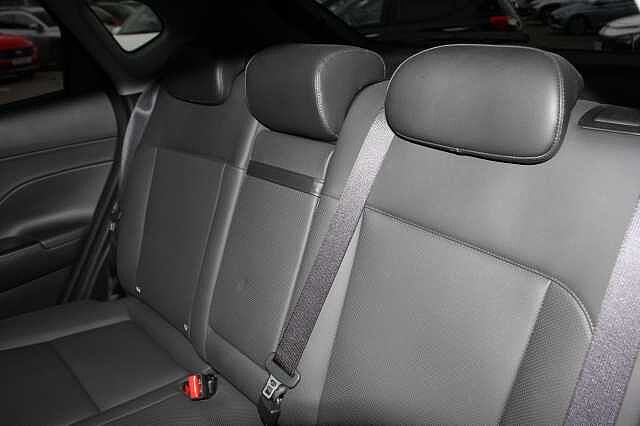 Hyundai KONA 1.6 Hybrid 129 Ultimate 5dr DCT Black