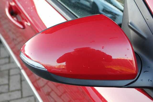 Hyundai Ioniq 1.6 GDi Hybrid SE Connect 5dr DCT