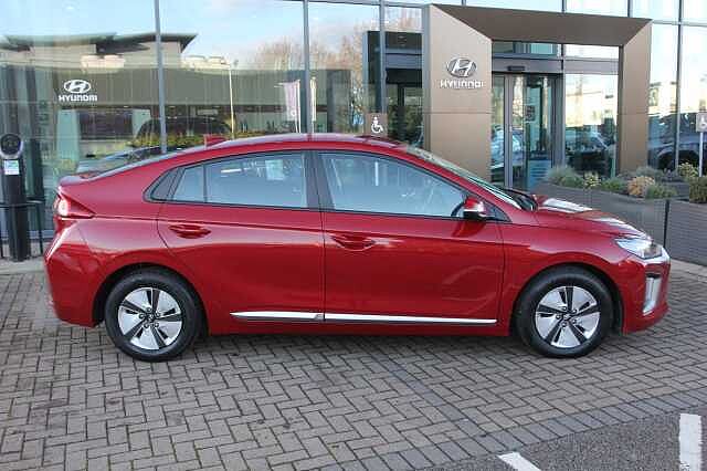 Hyundai Ioniq 1.6 GDi Hybrid SE Connect 5dr DCT