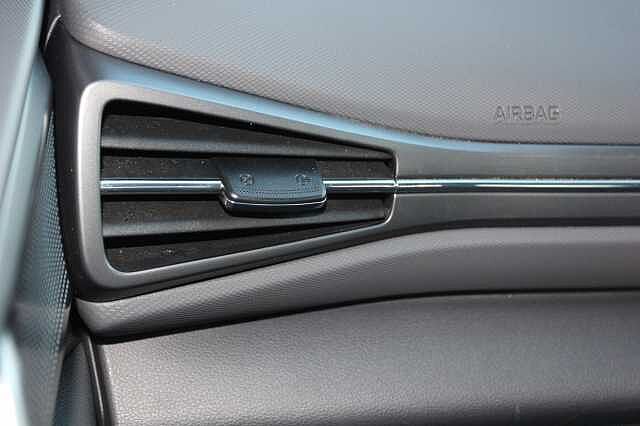 Hyundai Ioniq 1.6 GDi Hybrid SE Connect 5dr DCT