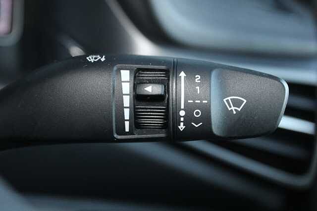 Hyundai Ioniq 1.6 GDi Hybrid SE Connect 5dr DCT