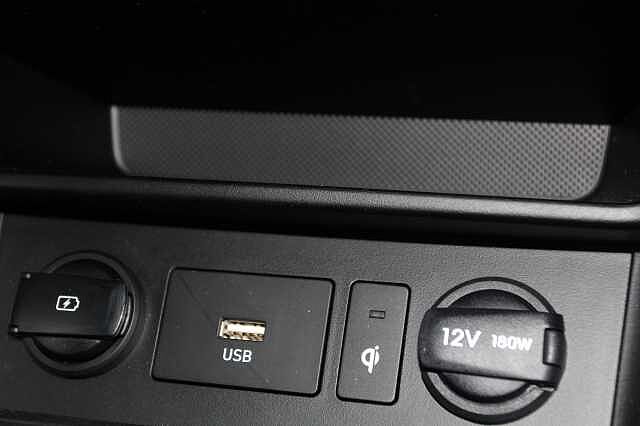 Hyundai KONA 1.6 GDi Hybrid Ultimate 5dr DCT Red