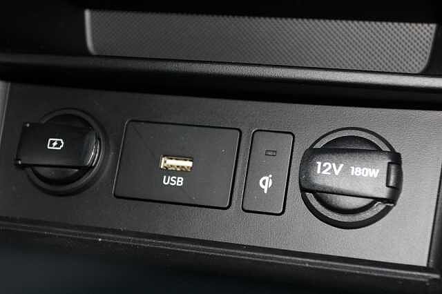 Hyundai KONA 1.6 GDi Hybrid Ultimate 5dr DCT Red