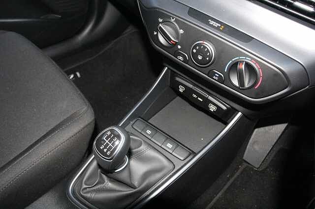 Hyundai I20 1.0T GDi Advance [Nav] 5dr White