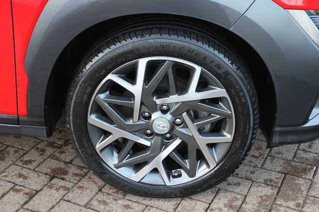 Hyundai KONA 1.6 GDi Hybrid Premium 5dr DCT Red