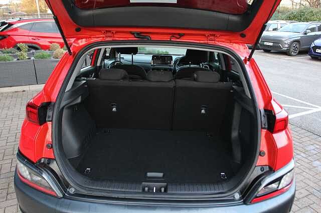 Hyundai KONA 1.6 GDi Hybrid Premium 5dr DCT Red