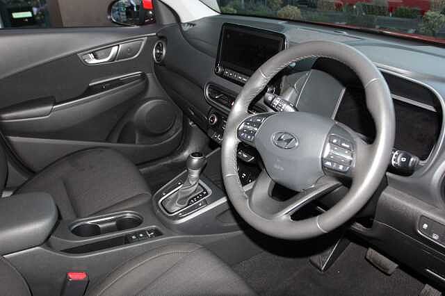 Hyundai KONA 1.6 GDi Hybrid Premium 5dr DCT Red