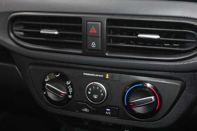 Hyundai i10 1.0 [63] Advance 5dr Auto [Nav]