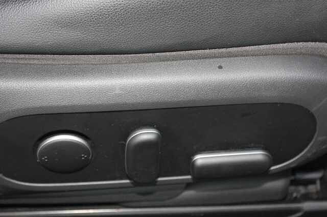 Hyundai IONIQ 5 160kW Ultimate 73 kWh 5dr Auto Gold