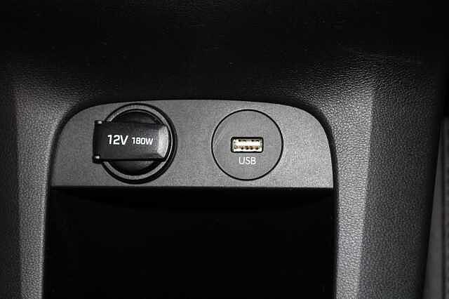 Hyundai IONIQ 5 160kW Ultimate 73 kWh 5dr Auto Gold