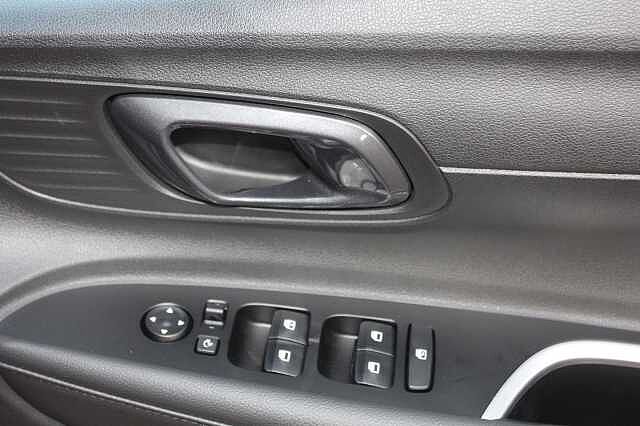 Hyundai i20 1.0T GDi Premium 5dr DCT