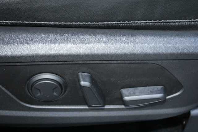 Hyundai TUCSON 1.6T Hybrid Ultimate 5dr Auto Silver