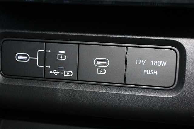 Hyundai TUCSON 1.6T Hybrid Ultimate 5dr Auto Silver