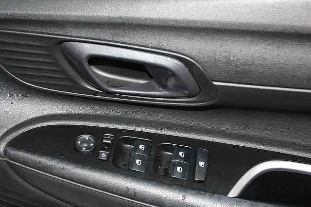 Hyundai i20 1.0T GDi Premium 5dr DCT