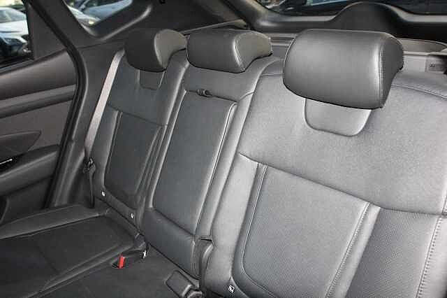 Hyundai TUCSON 1.6T Hybrid Ultimate 5dr Auto Red