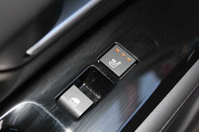 Hyundai TUCSON 1.6T Hybrid Ultimate 5dr Auto Red