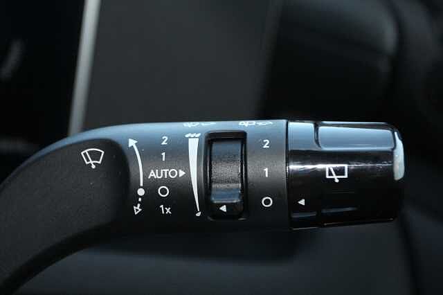 Hyundai TUCSON 1.6T Hybrid Ultimate 5dr Auto Red