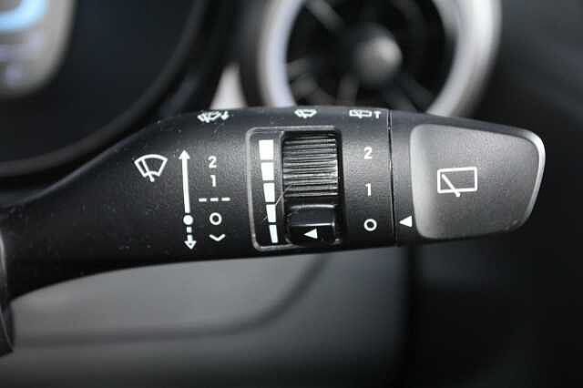 Hyundai i10 1.0 [63] Premium 5dr Auto [Nav]