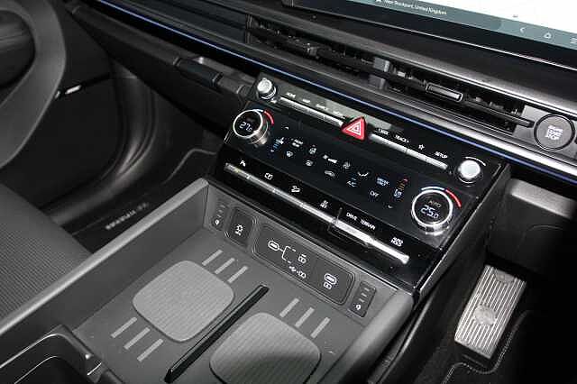 Hyundai Santa Fe 1.6 TGDi Plug-in Hybrid Calligraphy 5dr 4WD Auto