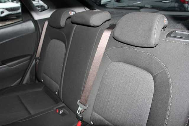 Hyundai KONA 1.6 GDi Hybrid SE Connect 5dr DCT Blue