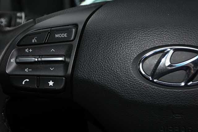 Hyundai KONA 1.6 GDi Hybrid SE Connect 5dr DCT Blue