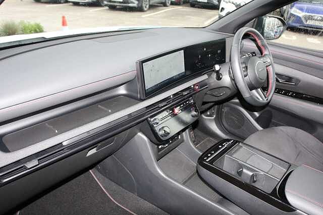 Hyundai TUCSON 1.6T Hybrid N Line 5dr Auto White