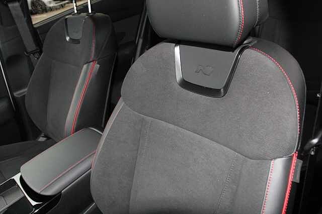 Hyundai TUCSON 1.6T Hybrid N Line 5dr Auto White