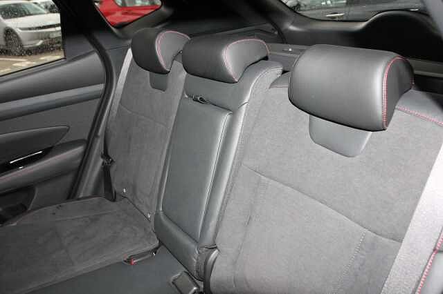 Hyundai TUCSON 1.6T Hybrid N Line 5dr Auto White