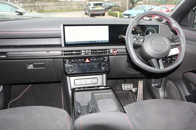 Hyundai TUCSON 1.6T Hybrid N Line 5dr Auto White