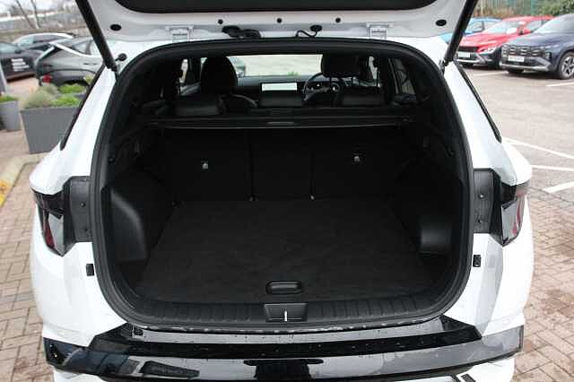 Hyundai TUCSON 1.6T Hybrid N Line 5dr Auto White