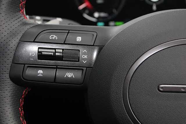 Hyundai TUCSON 1.6T Hybrid N Line 5dr Auto White