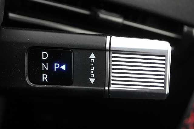 Hyundai TUCSON 1.6T Hybrid N Line 5dr Auto White