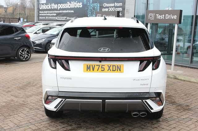 Hyundai TUCSON 1.6T Hybrid N Line 5dr Auto White