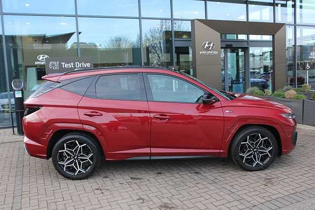 Hyundai TUCSON 1.6 TGDi 48V MHD N Line S 5dr 2WD DCT Red