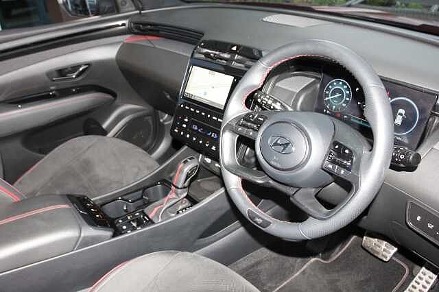 Hyundai TUCSON 1.6 TGDi 48V MHD N Line S 5dr 2WD DCT Red