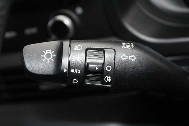 Hyundai I20 1.0T GDi 90 Tech Line 5dr DCT Red