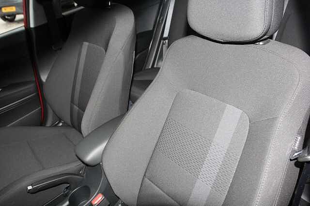 Hyundai I20 1.0T GDi 90 Tech Line 5dr DCT Red