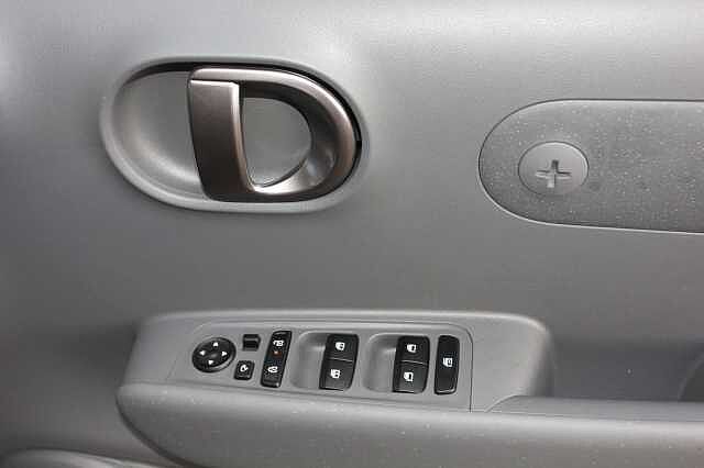 Hyundai Inster 85kW Cross 49kWh 5dr Auto